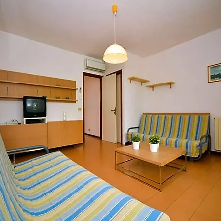 Hotel Beautiful Large With Shared Pool *